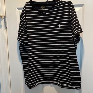 Polo Ralph Lauren t-shirt in excellent condition.